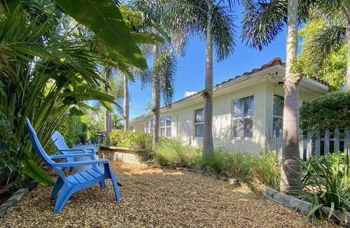 Royal Poinciana Apartment | THE BUSH HOUSE - Hidden Gem for 2 1BR1BA Studio