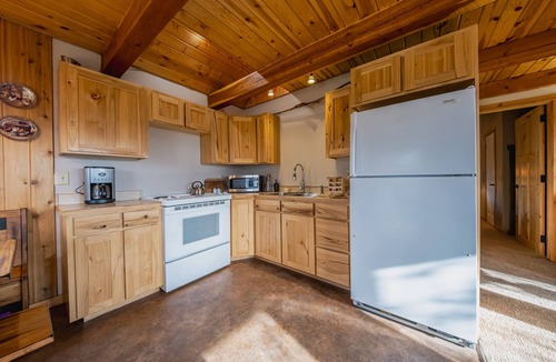 Eureka Cabin | The Cabin on the Ranch