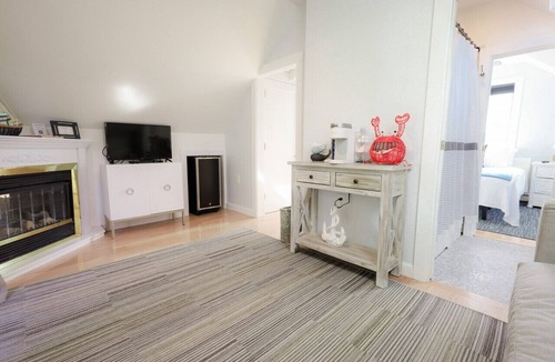 Northwest Harwich Condo | The Captain's Quarters Suite Unit - 10