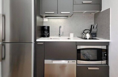 Tudor City Apartment | The Chic Vibe 8653