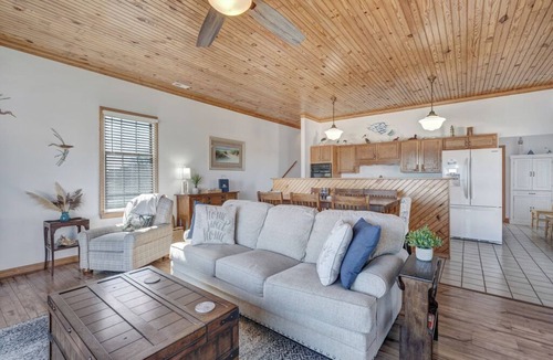 Deep Hole House | The Coastal Retreat by Seaside Vacations & Sales