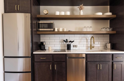 Salem Hotel | The Courier Hotel