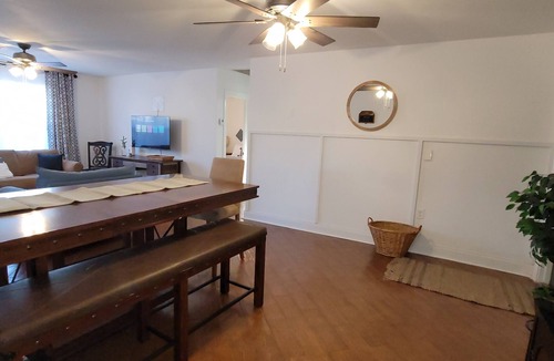 The Cove Villa | The Cove Family Hideout- Walk to the Beach