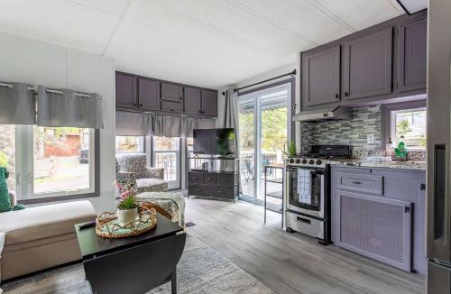 Gouldsboro House | The Cranny Tiny Home Fire Pit Close to Lake