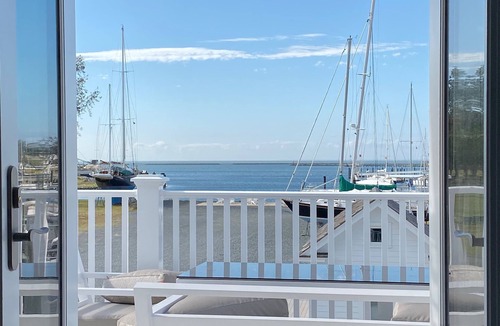 Cape Charles House | The Crows Nest. Sunsets at the Harbor. Enjoy bird’s eye view. Unique location!