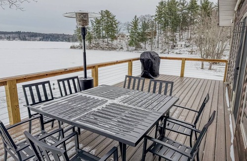 Hammond House | The Deck House on Black Lake