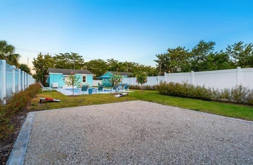 Delray Beach House | The Delray Twin Cottages Retreat 4 bedrooms Heated Pool and Spa Oasis