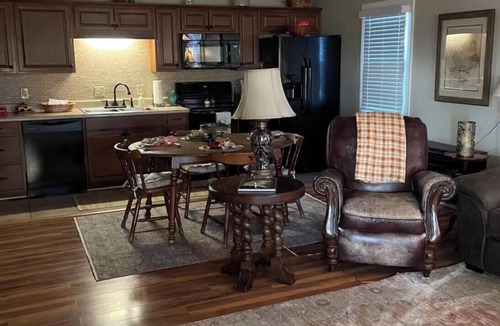 Bells House | The Eagle's Nest. Peaceful and quiet country home in West TN.