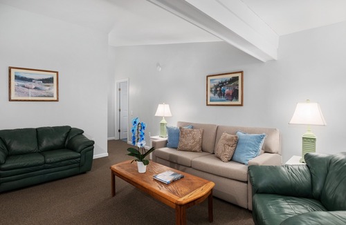 Wellfleet Hotel | The Even'tide