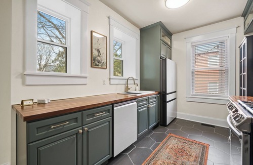 Ghent Condo | The Gem at Castlewood, Short walk to EVMS/CHKD/Sentara Hospital Complex