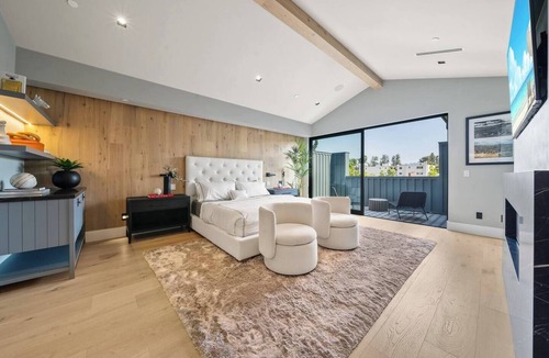 North Hollywood House | The Grand Escape: Luxe & Private Retreat Near Beverly Hills
