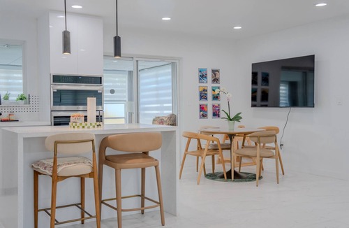 Pembroke Pines House | The Green House - Fully Renovated 3Bed 2Bath Home with spacious backyard