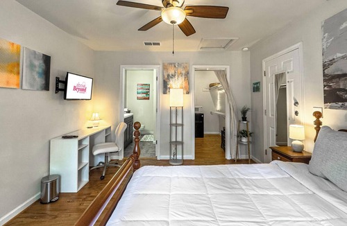 Ridge St. House | The Guest Suite | Walk to IX Park, Downtown Cville