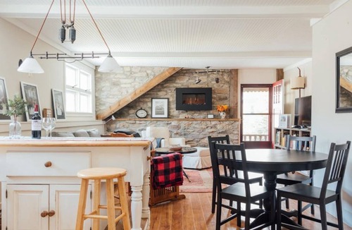 Pine Hill Ski Chalet | The Hamlet Hummingbird House Lake Hike Ski