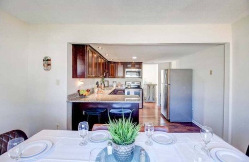 Virginia Beach House | The Hideaway! 3BR Retreat Home Near VB Town Center