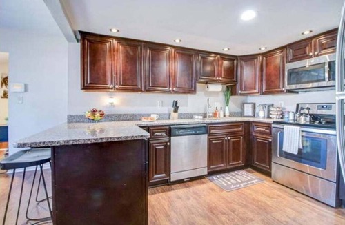 Virginia Beach House | The Hideaway! 3BR Retreat Home Near VB Town Center