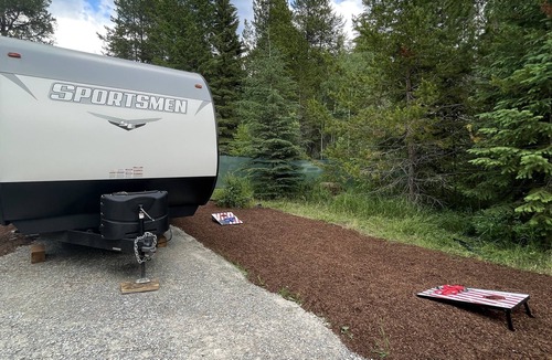 Martin City RV Rental | The Hideaway at Glacier Meadows - Luxury Camper