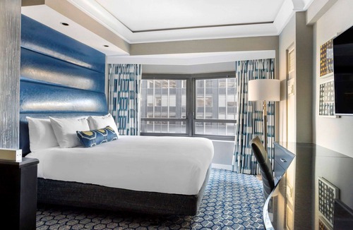 Central Park South Hotel | The Hilton Club - New York