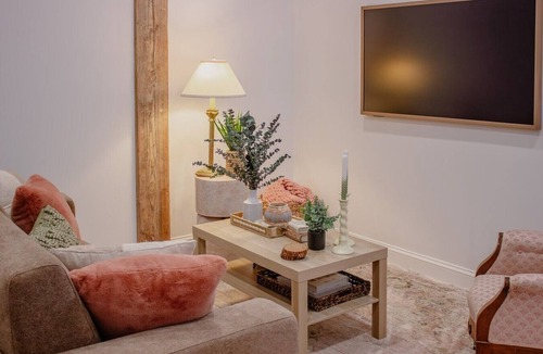 Troy Apartment | The Ilium Suite 406 - Luxury Studio in Downtown Troy