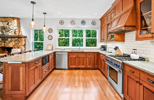Lagoon Heights House | The Island Collection MV: Experience a Luxury Getaway by the Lagoon