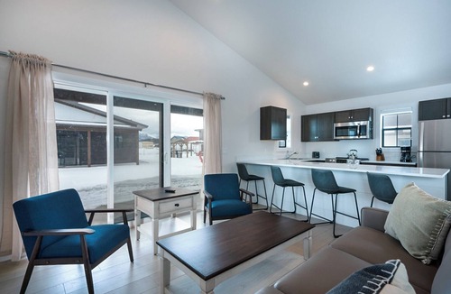 Bigfork House | The Jewel View Cottages Unit 7, 4BD2.5BA