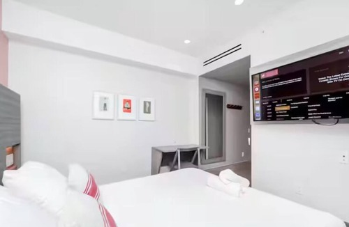 South Pointe Hotel | The Julia hotel By At Mine Hospitality
