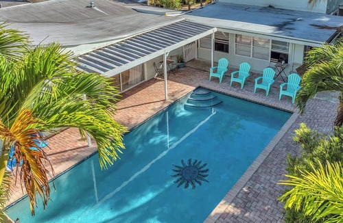 Coral Brook Apartment | The Jute Box - Pool - Waterview - Wilton Drive