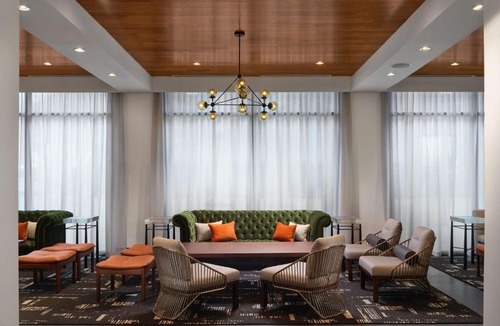 Victoria Boulevard Historic District Hotel | The Landing at Hampton Marina, Tapestry Collection by Hilton