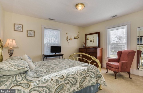 Rock Hall Apartment | The Lodge on Main Street, a Victorian Apartment, walk to everything!