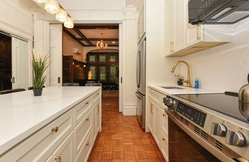 Upper West Side Apartment | The Maison Gatsby Apartment : 3 Bedroom 2 Bathroom