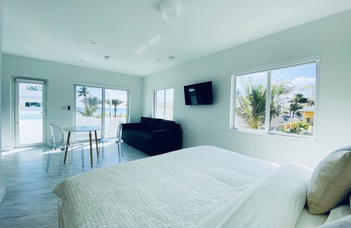 Hollywood Hotel | The Marlin Beachside