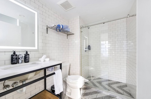 South Pointe Hotel | The Meridian Hotel by At Mine Hospitality