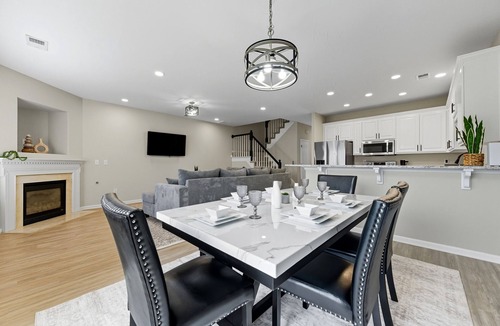 Hampton House | The Meridian: Sunrise Escape in Hampton