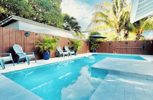 Coral Way House | The Miami Grove Oasis