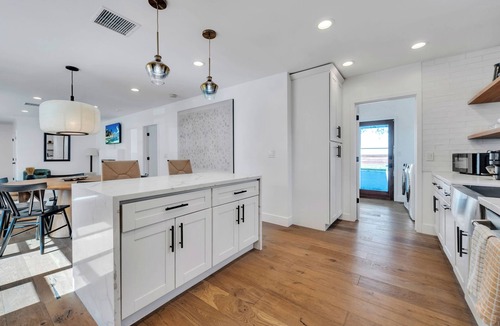 View Park-Windsor Hills House | The Modern Classic - A Perfect LA Getaway