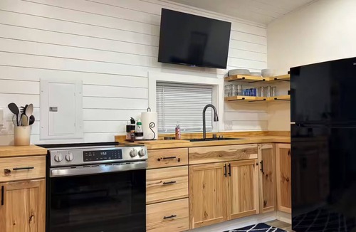 Verona Beach House | The Nest at Verona Beach + Dogs Welcome