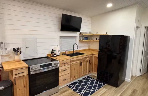 Verona Beach House | The Nest at Verona Beach + Dogs Welcome