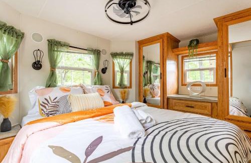 Gouldsboro House | The Nook Tiny Home Fire Pit Close to Lake