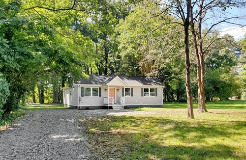 Weems House | The Oyster Tongs "Private Coastal Retreat"