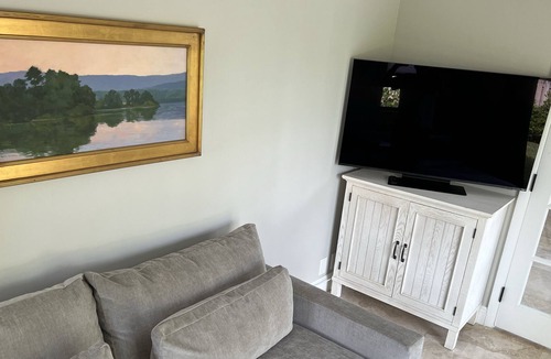South Corals Villa | The Palm Retreat - Family Fun - Close to the Beach & Las Olas Downtown!
