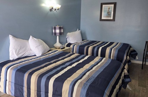 Point Pleasant Beach Hotel | The Pelican Point Double Room