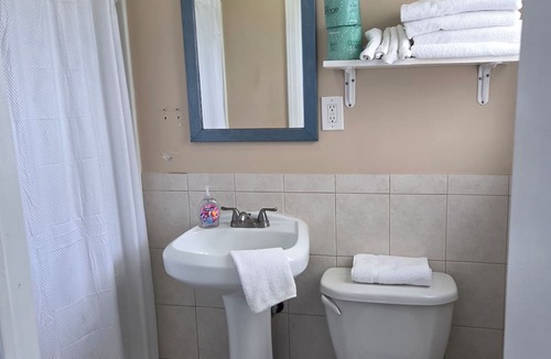 Point Pleasant Beach Hotel | The Pelican Point Double Room