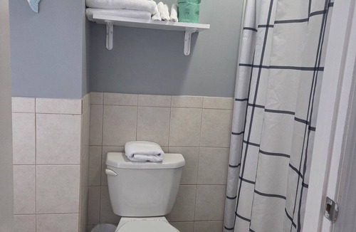 Point Pleasant Beach Hotel | The Pelican Point Double Room