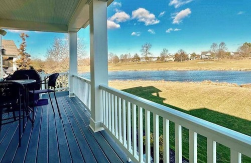 Long Neck House | The Peninsula house w/indoor/outdoor pools, on-site golf & tennis/pickleball