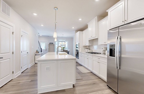 Long Neck House | The Peninsula townhome w/indoor/outdoor pools, on-site golf & tennis/pickleball