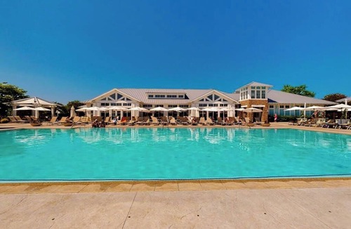 Long Neck House | The Peninsula townhome w/indoor/outdoor pools, on-site golf & tennis/pickleball