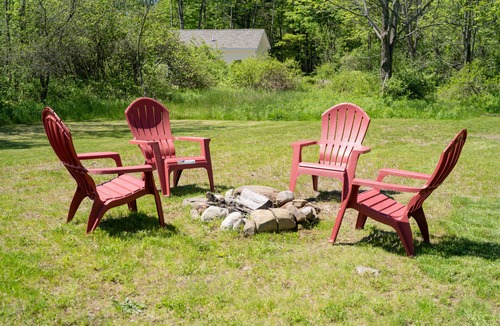Pulaski Cabin | The Pine Hollow Cabin & Hot Tub!