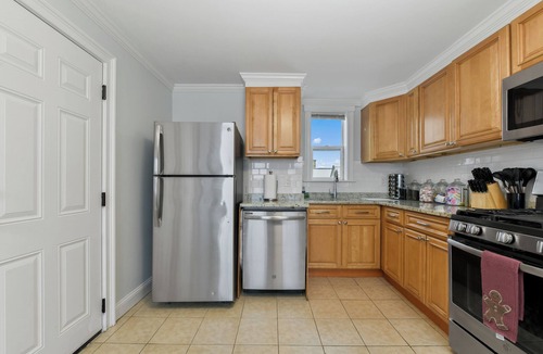 Central-Maverick Square - Paris Street Apartment | The Princeton Boston - Luxurious Apartment - New - Near Downtown Boston, Airport