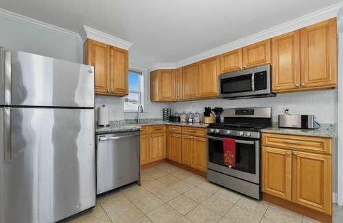 Central-Maverick Square - Paris Street Apartment | The Princeton Boston - Luxurious Apartment - New - Near Downtown Boston, Airport