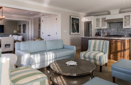 Stone Harbor Hotel | The Reeds at Shelter Haven